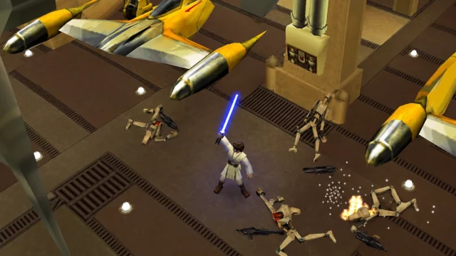 Jedi con sable azul en el hangar de Theed, entre droides derribados y cazas N-1 amarillos, en Star Wars de PS1